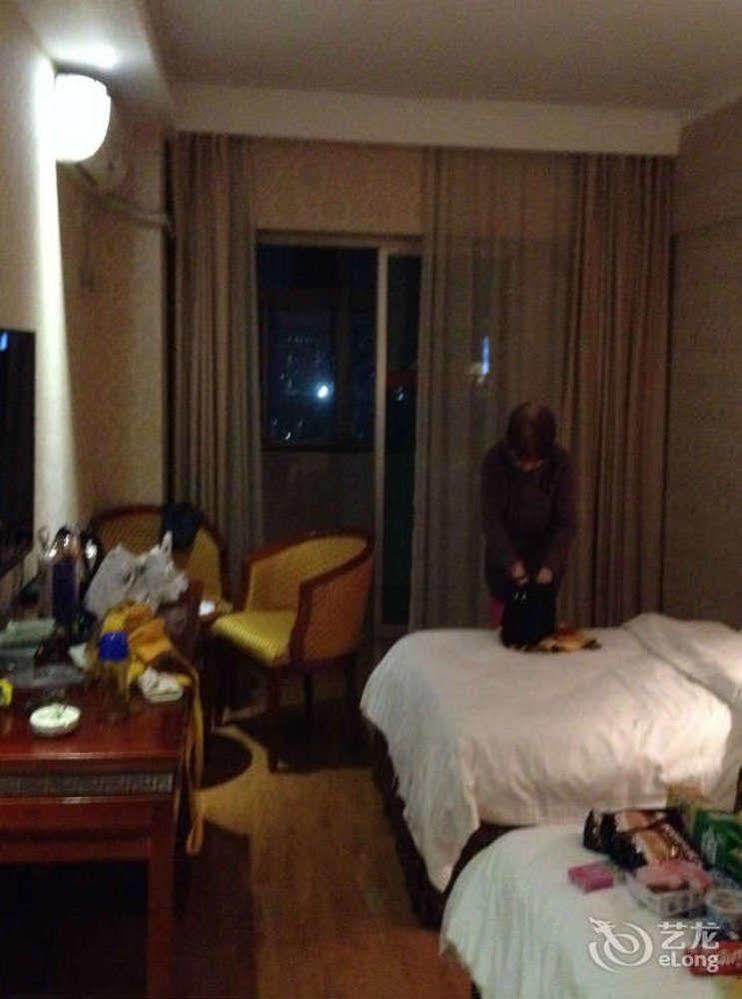 Shenzhen Haitian Hotel Екстер'єр фото